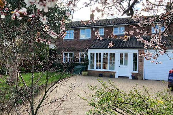 House sit in Sevenoaks, United Kingdom