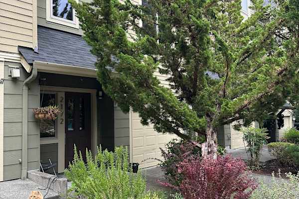 House sit in Issaquah, WA, US