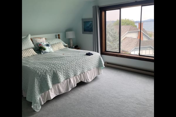 House sit in Langford, BC, Canada