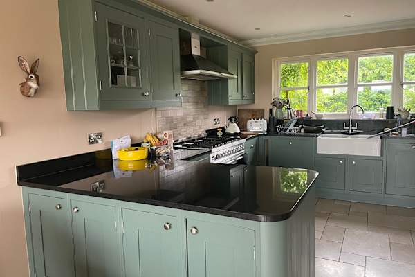 House sit in Buriton, United Kingdom