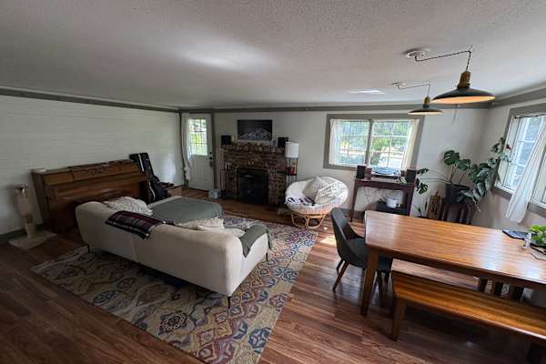 House sit in Shoreline, WA, US