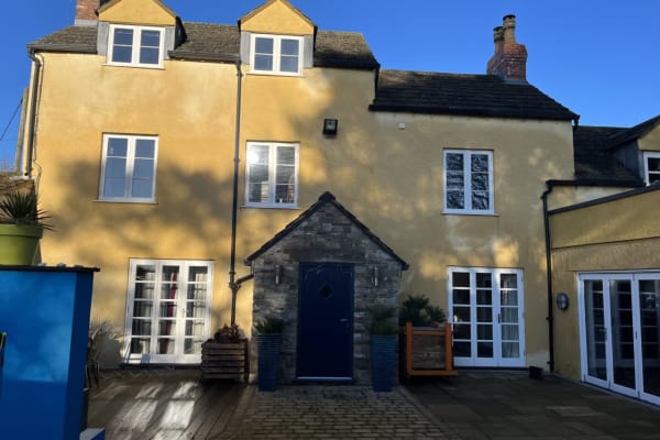 House sit in Wotton-under-Edge, United Kingdom