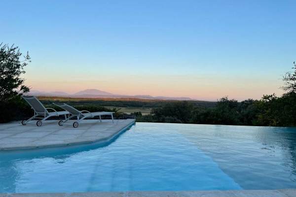 House sit in Saint-Restitut, France