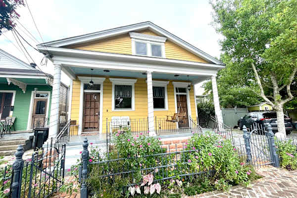 House sit in New Orleans, LA, US