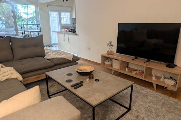 House sit in Kifisiá, Greece