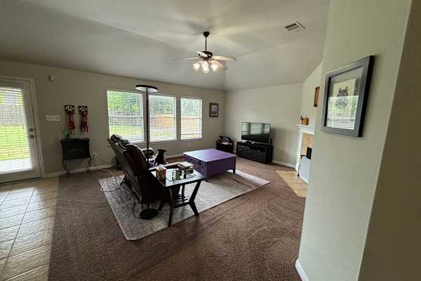 House sit in Austin, TX, US