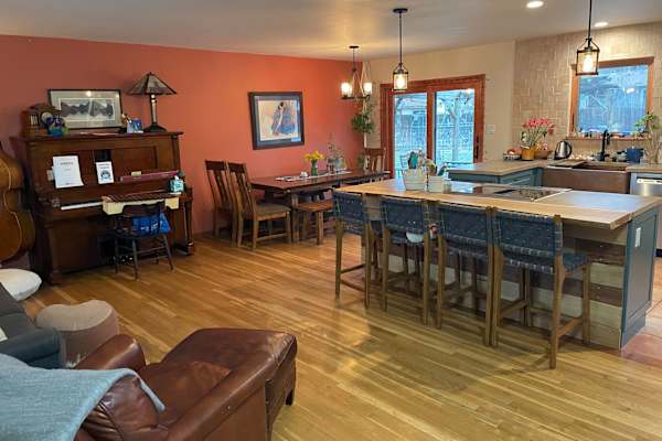 House sit in Longmont, CO, US