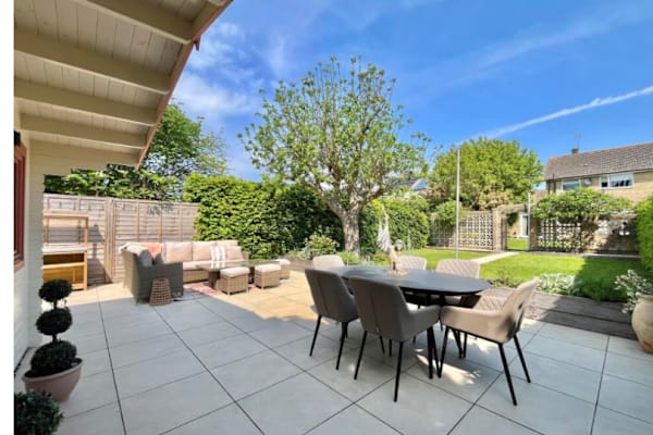 House sit in Yeovil, United Kingdom