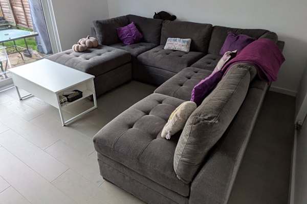 House sit in Guildford, United Kingdom