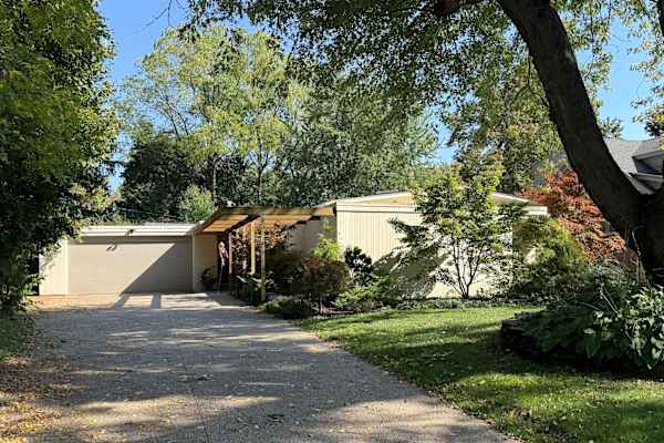 House sit in Ann Arbor, MI, US