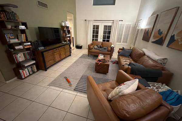 House sit in Phoenix, AZ, US