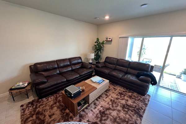 House sit in Davenport, FL, US