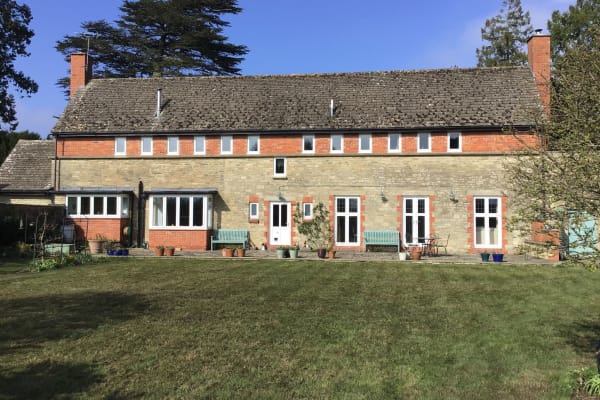 House sit in Ashton Keynes, United Kingdom