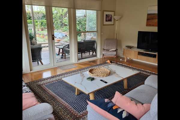 House sit in Melbourne, VIC, Australia