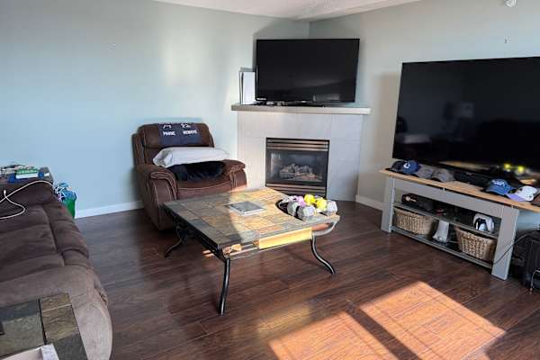House sit in Winnipeg, MB, Canada