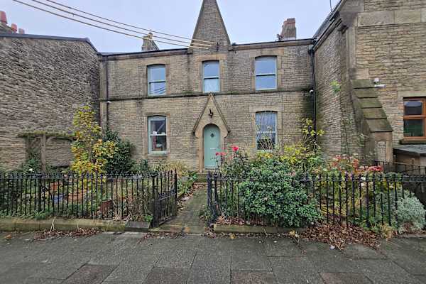 House sit in Crook, United Kingdom