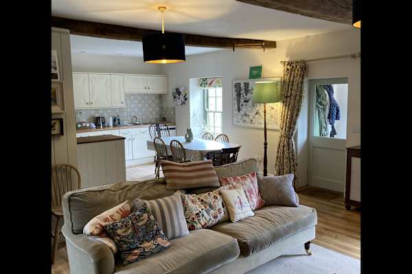 House sit in Llangynidr, United Kingdom