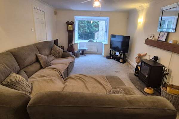 House sit in Holmfirth, United Kingdom