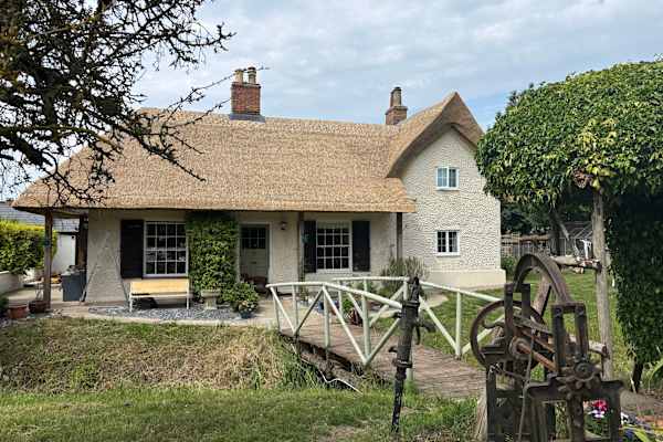 House sit in Debenham, United Kingdom