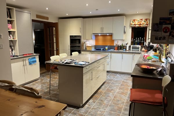 House sit in Bieldside, United Kingdom