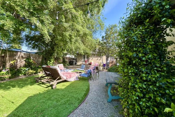 House sit in Sherman Oaks, CA, US