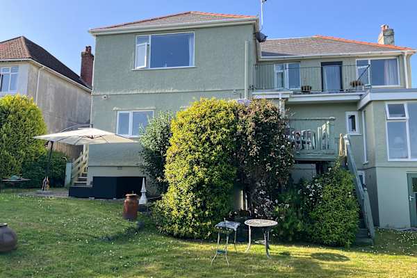 House sit in Swansea, United Kingdom
