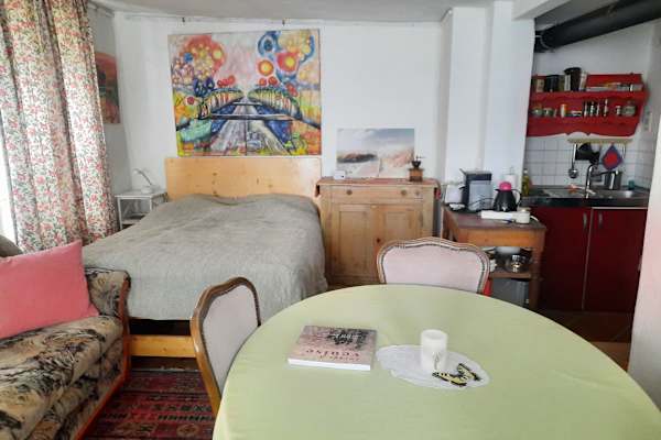 House sit in Freiburg, Germany