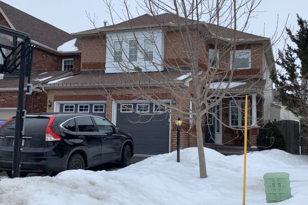 House sit in Barrhaven, ON, Canada