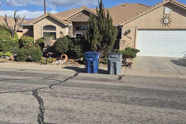 House sit in Hurricane, UT, US