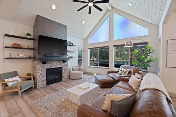 House sit in Coeur d'Alene, ID, US