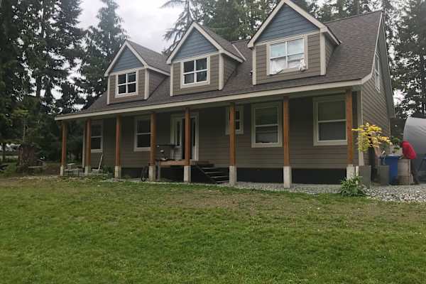 House sit in Shawnigan Lake, BC, Canada