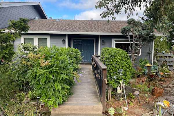 House sit in Orinda, CA, US