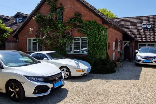 House sit in Gloucester, United Kingdom