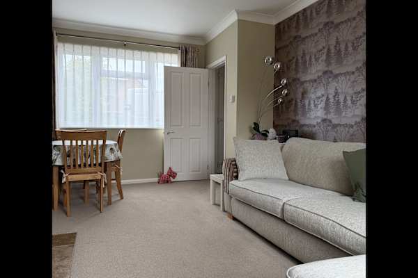 House sit in Broadstone, United Kingdom