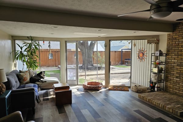 House sit in Dallas, TX, US