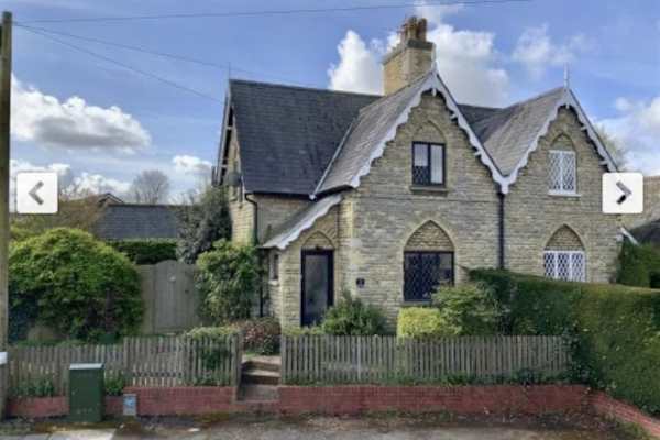 House sit in Towcester, United Kingdom