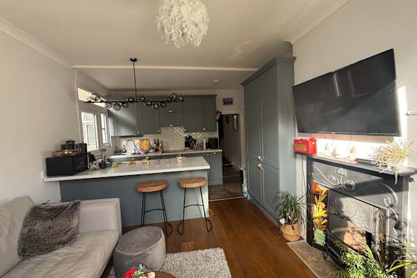 House sit in London, United Kingdom