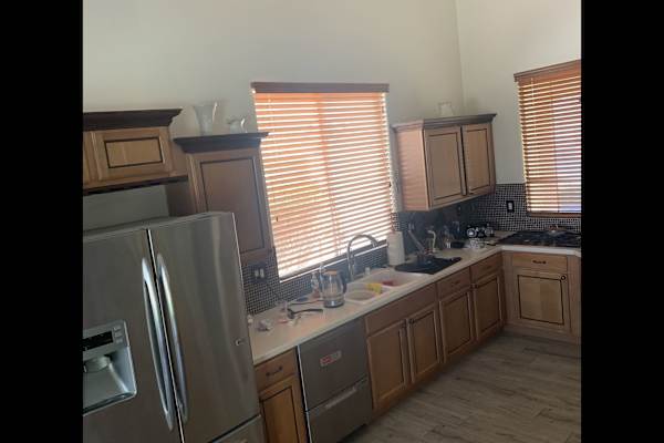 House sit in Las Vegas, NV, US