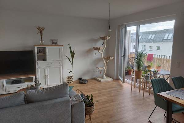 House sit in Berlin, Germany