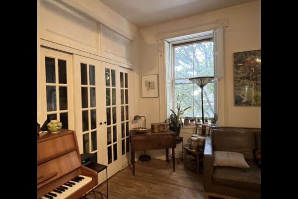 House sit in New York City, NY, US