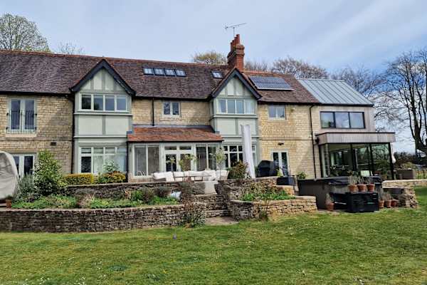 House sit in Minchinhampton, United Kingdom