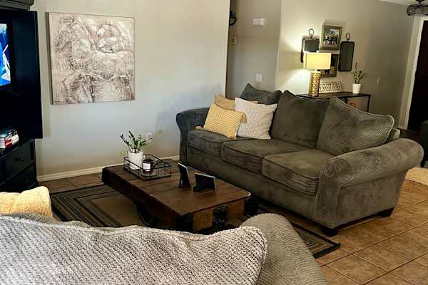 House sit in Gilbert, AZ, US