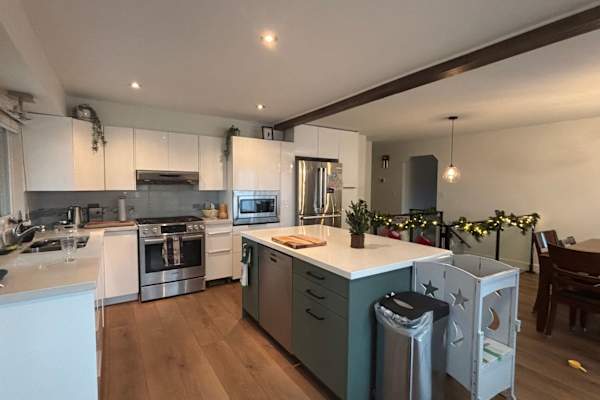 House sit in Coquitlam, BC, Canada