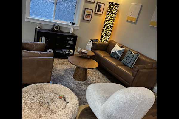 House sit in Nanaimo, BC, Canada