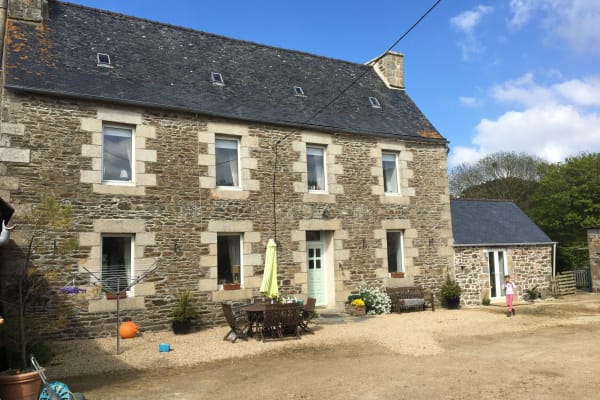 House sit in Saint-Michel-en-Grève, France