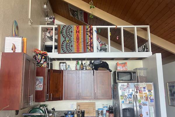 House sit in Hale‘iwa, HI, US