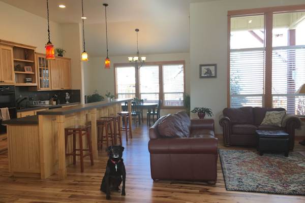 House sit in Bend, OR, US