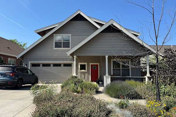 House sit in Ashland, OR, US