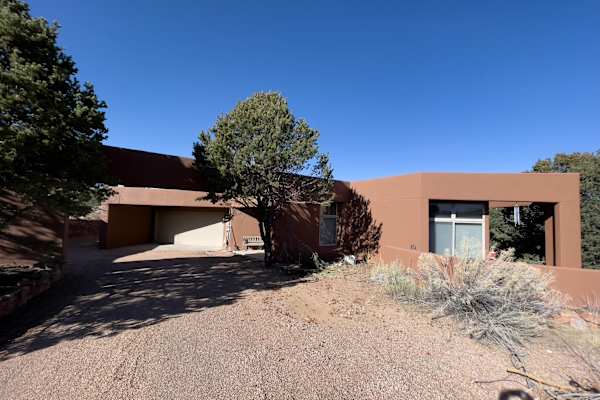 House sit in Santa Fe, NM, US