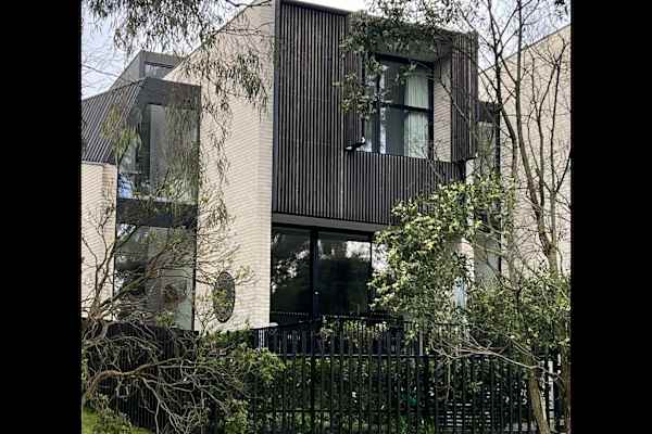 House sit in Glen Iris, VIC, Australia